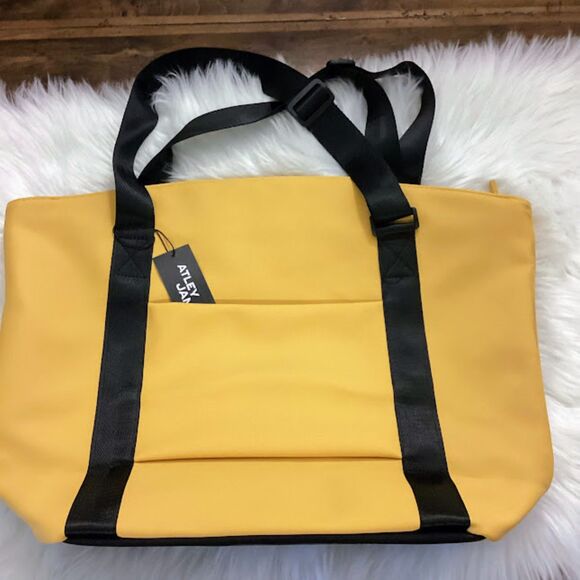 Atley James Bradshaw Travel Tote in Yellow/Black Adjustable Srtap NWT - Picture 9 of 9